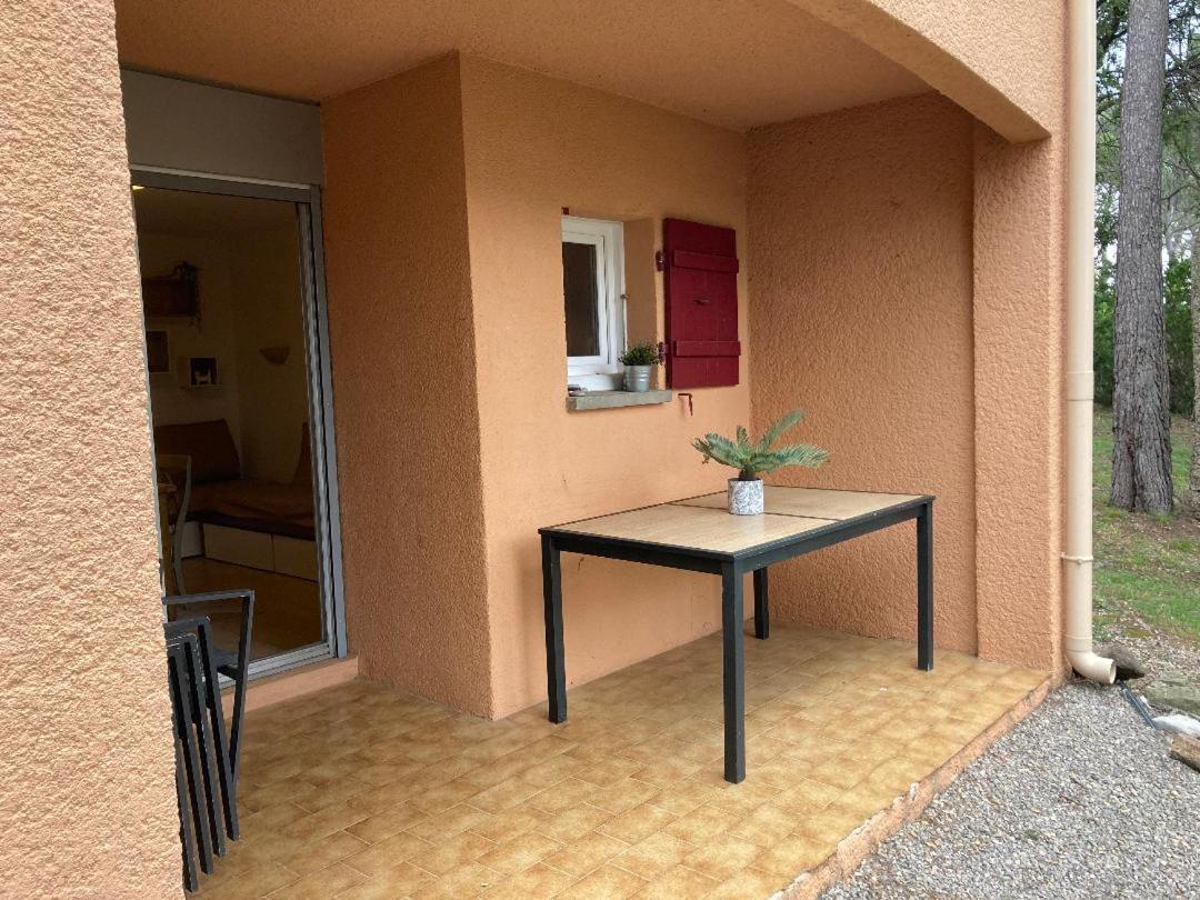 Domaine Valescure Appartement 1 Ou 2 Pieces Vue Jardin Ou Piscine Saint-Raphael  Bagian luar foto