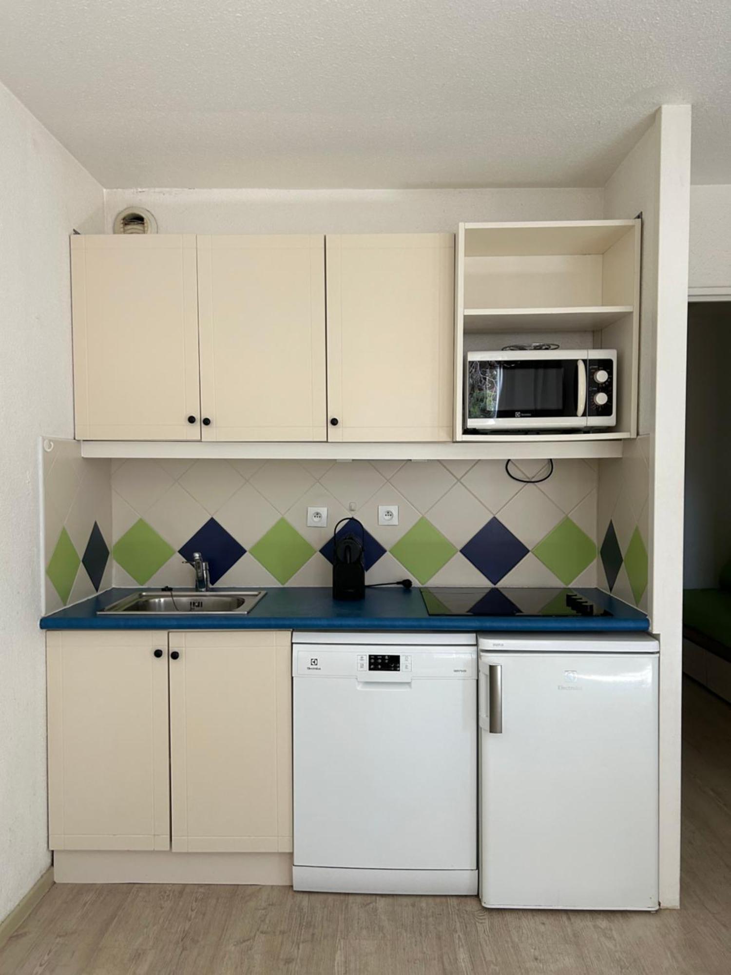 Domaine Valescure Appartement 1 Ou 2 Pieces Vue Jardin Ou Piscine Saint-Raphael  Bagian luar foto