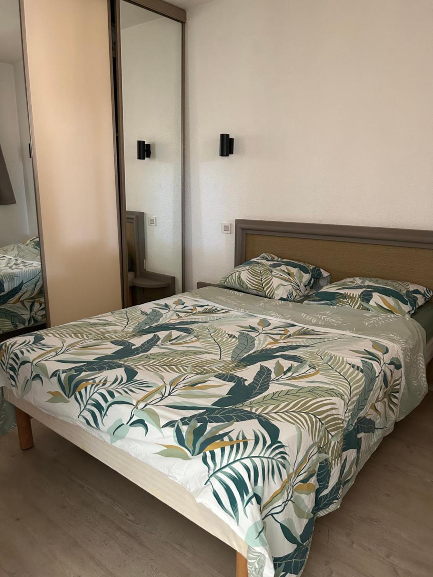Domaine Valescure Appartement 1 Ou 2 Pieces Vue Jardin Ou Piscine Saint-Raphael  Bagian luar foto