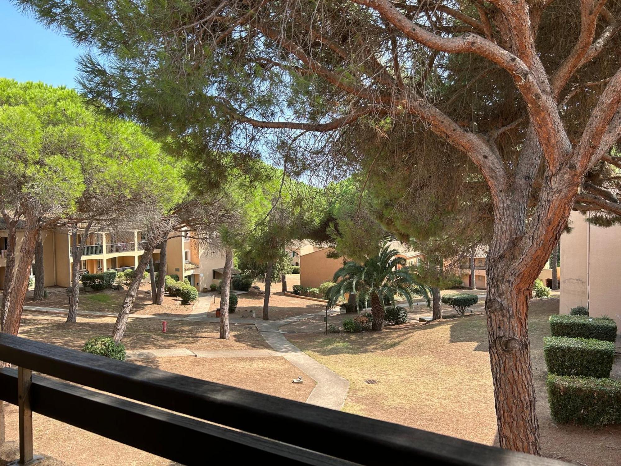 Domaine Valescure Appartement 1 Ou 2 Pieces Vue Jardin Ou Piscine Saint-Raphael  Bagian luar foto